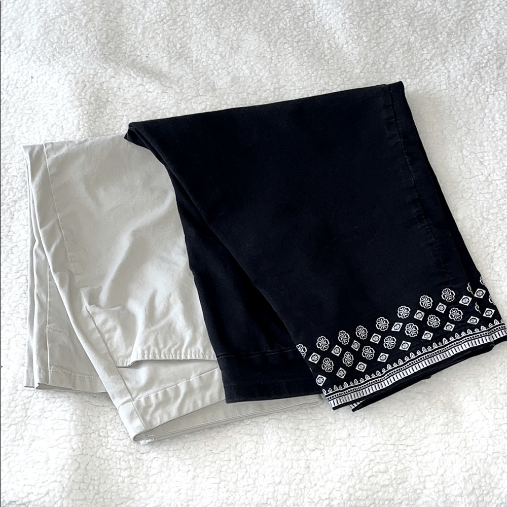 Croft & Barrow Bundle of 2 Capri Pants, 20W